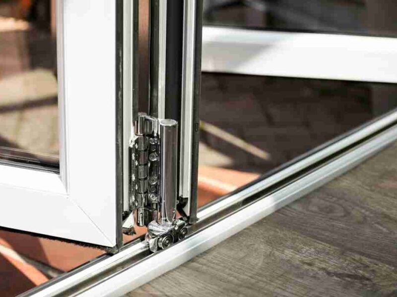 Bi-Fold door hinges